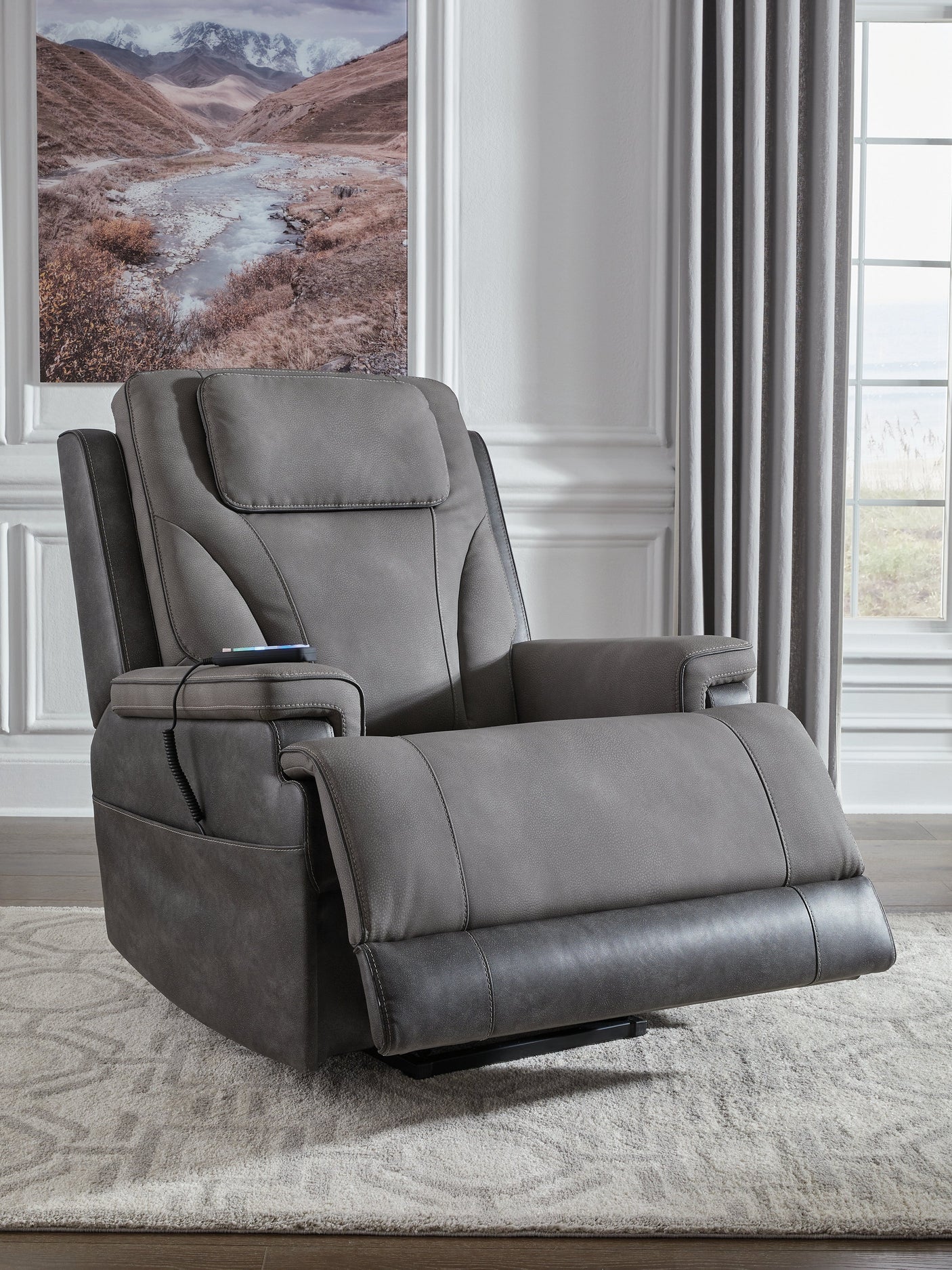 Peaceful Pause Power Lift Recliner