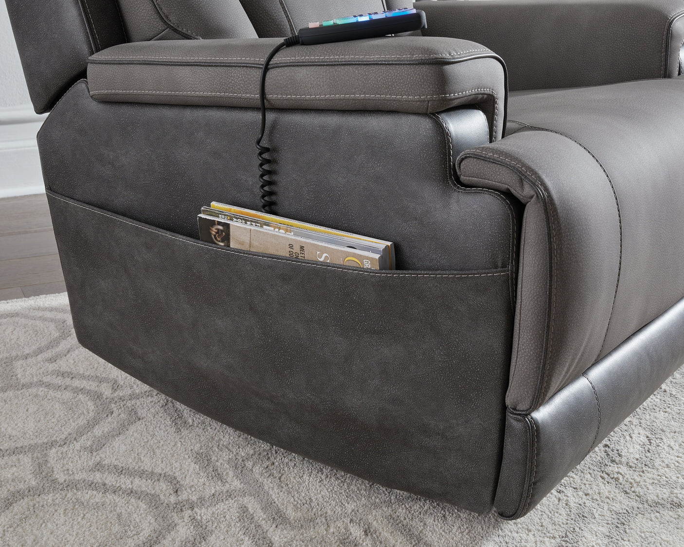 Peaceful Pause Power Lift Recliner