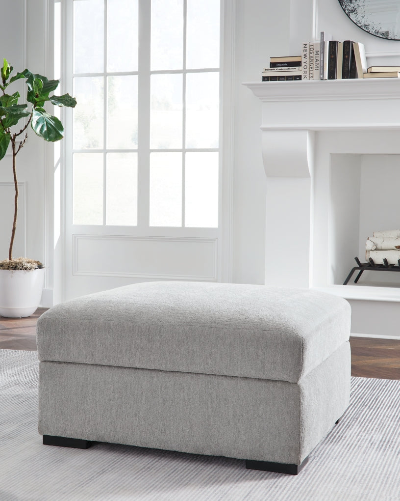 Gabyleigh Ottomans