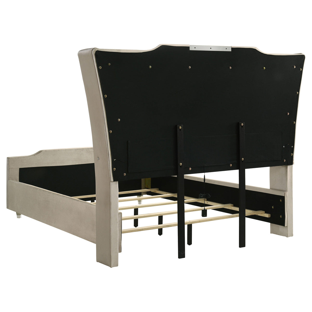 Lorient Bedroom Sets