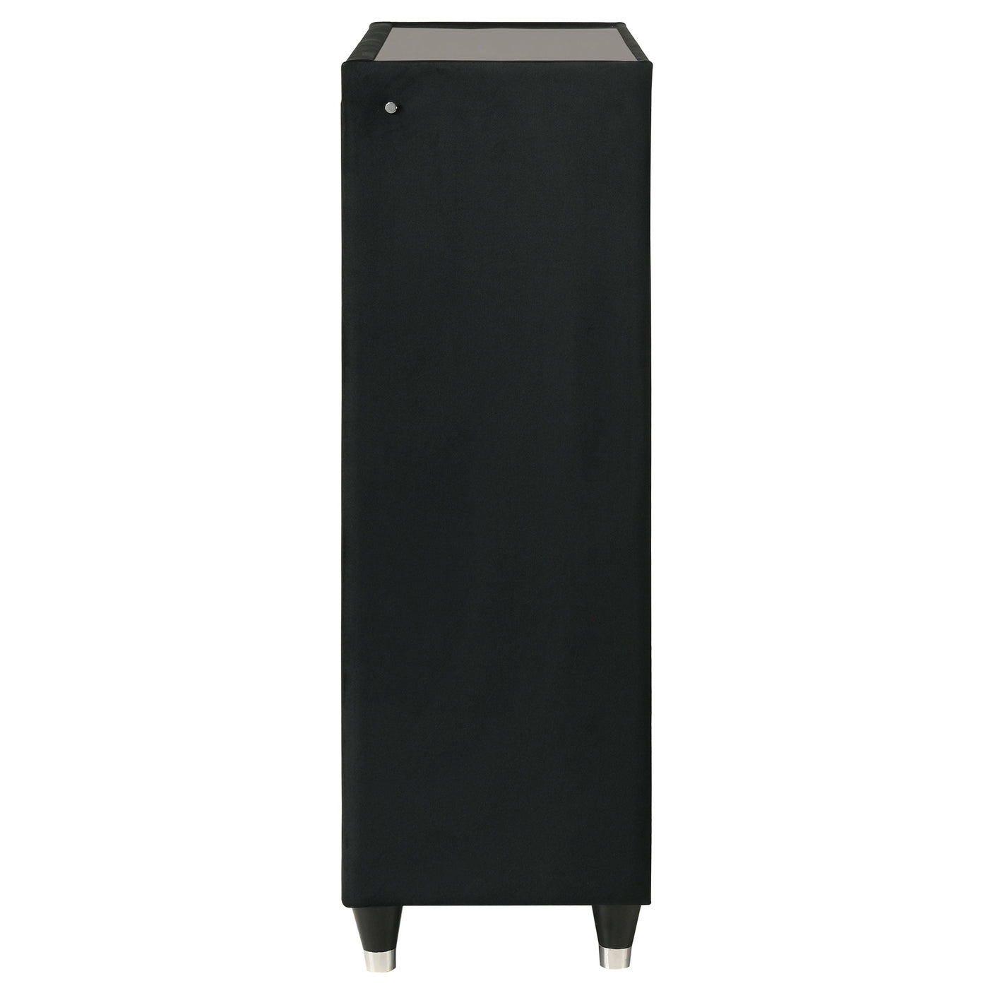 Lorient Chests