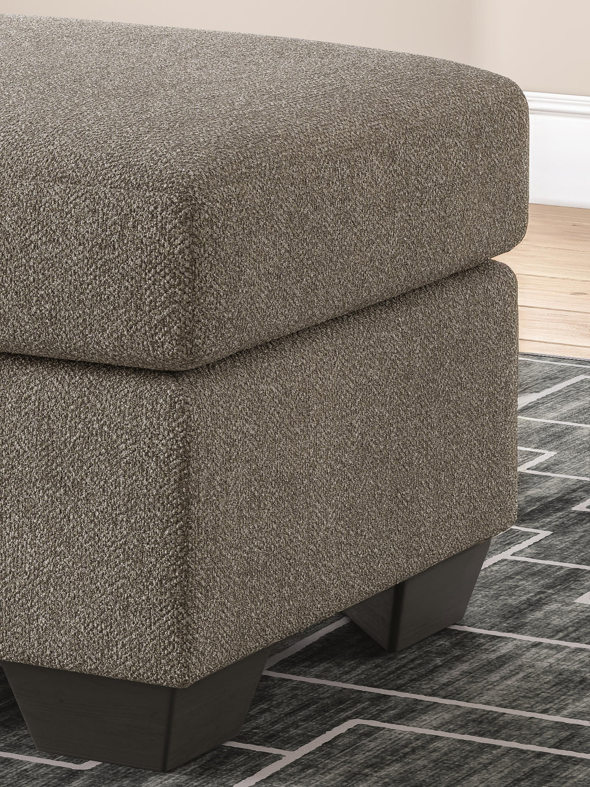 Triston-Peaks Ottomans
