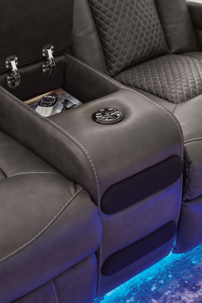 Fyne-Dyme Reclining Loveseats