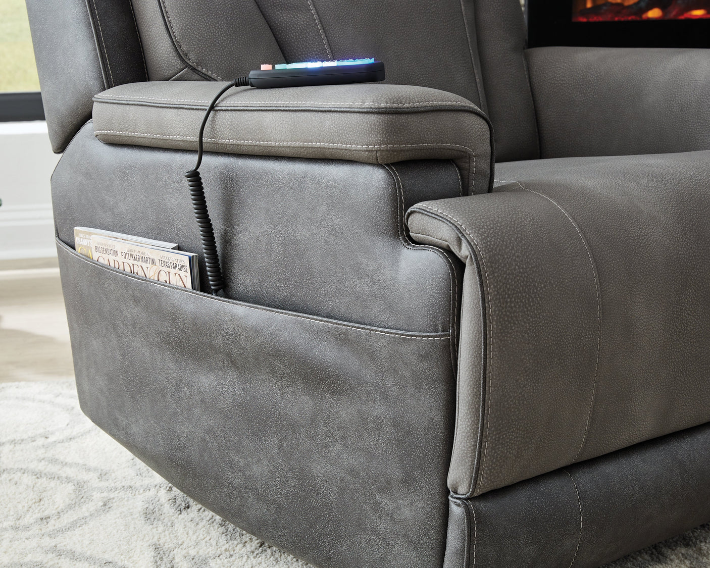 Peaceful Pause Power Lift Recliner