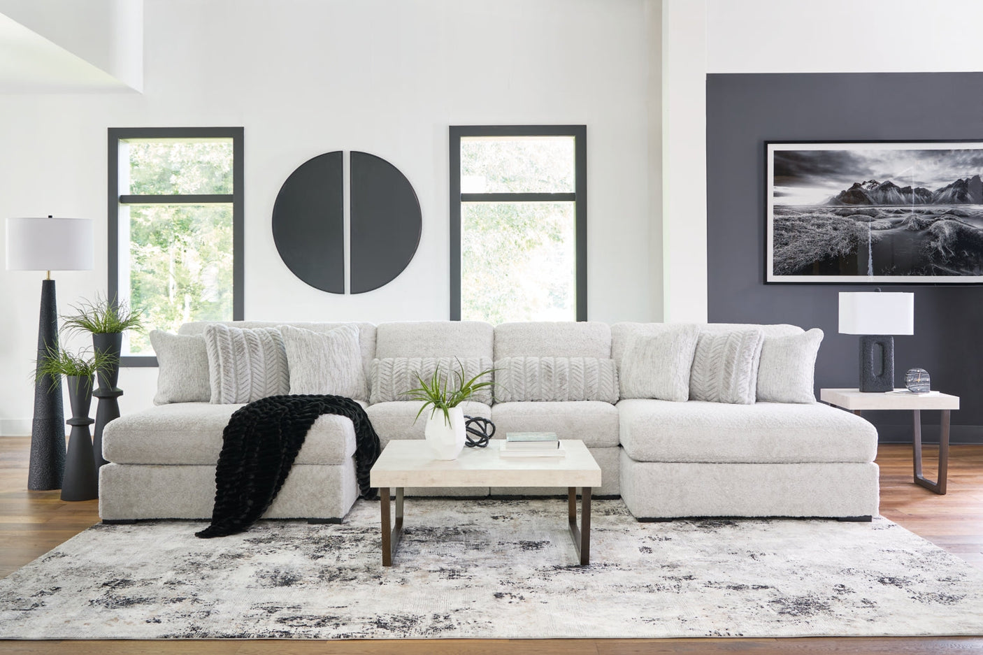 Snodoodle 4-Piece Sectional with Chaise
