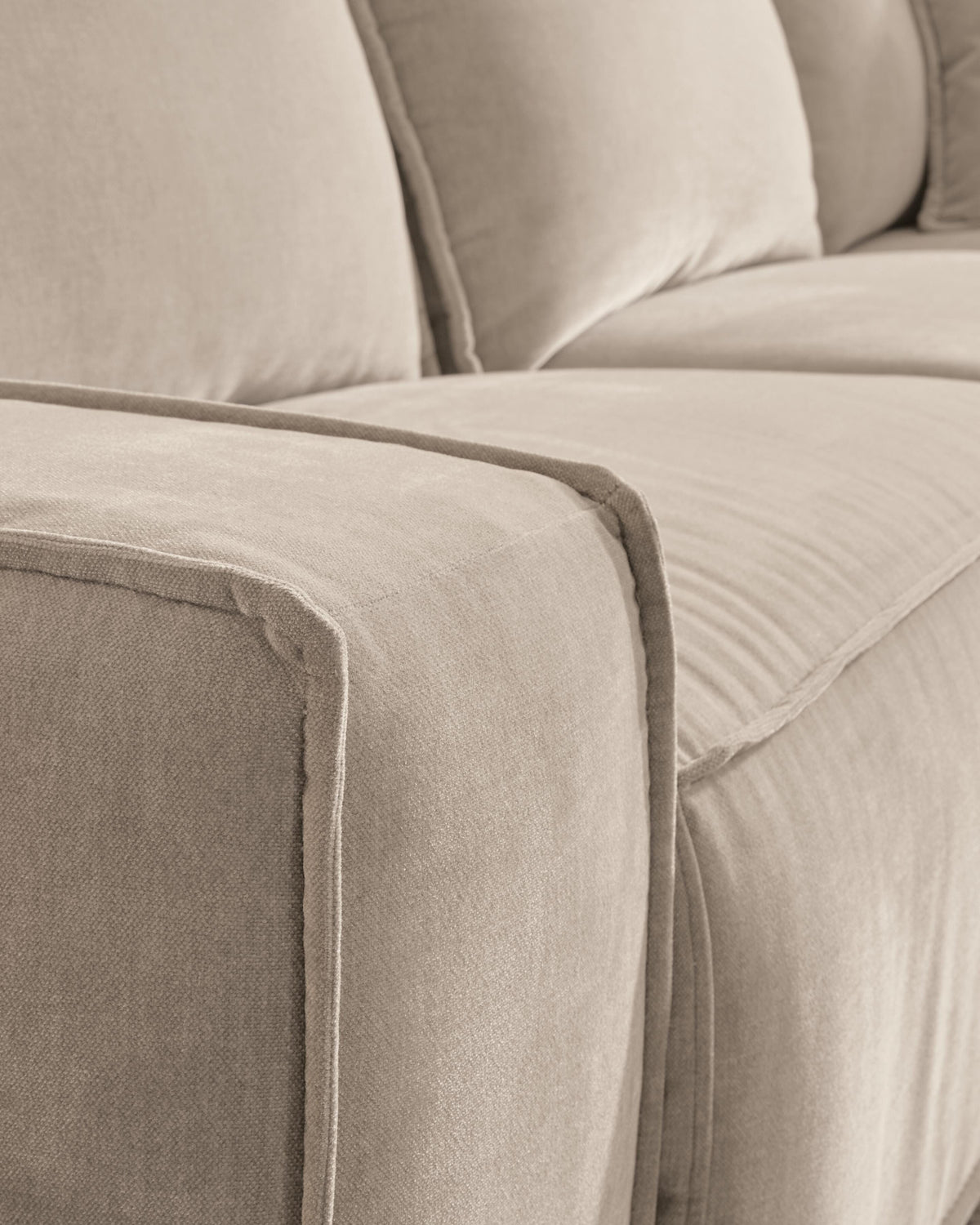 Carceri Reclining Sectionals