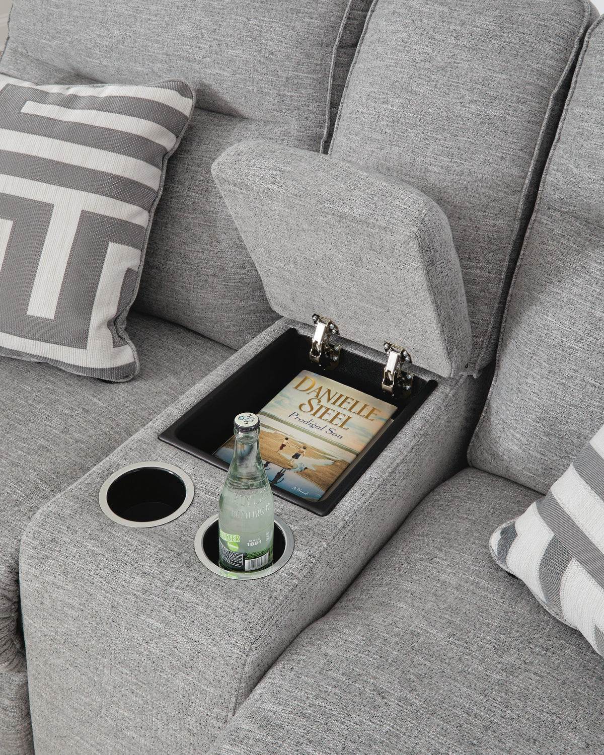Biscoe Stationary Sofa Sets