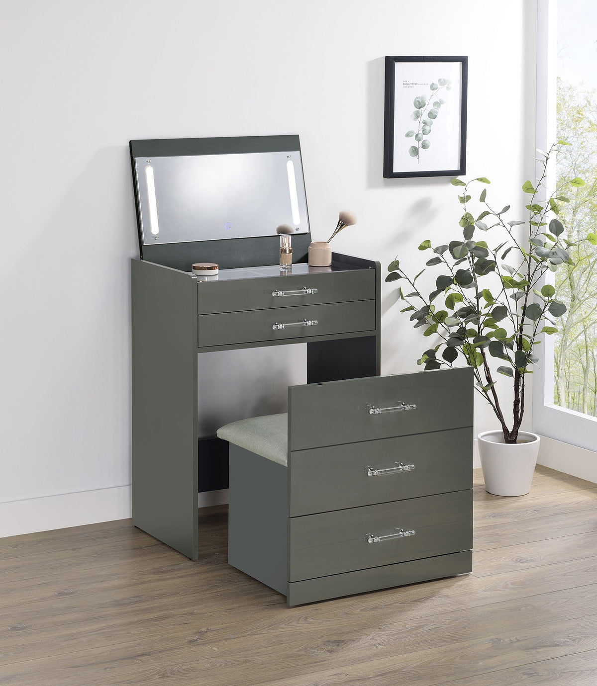 Danbury Makeup Vanity Sets