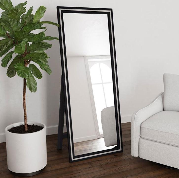Windrose LED Standing Mirror