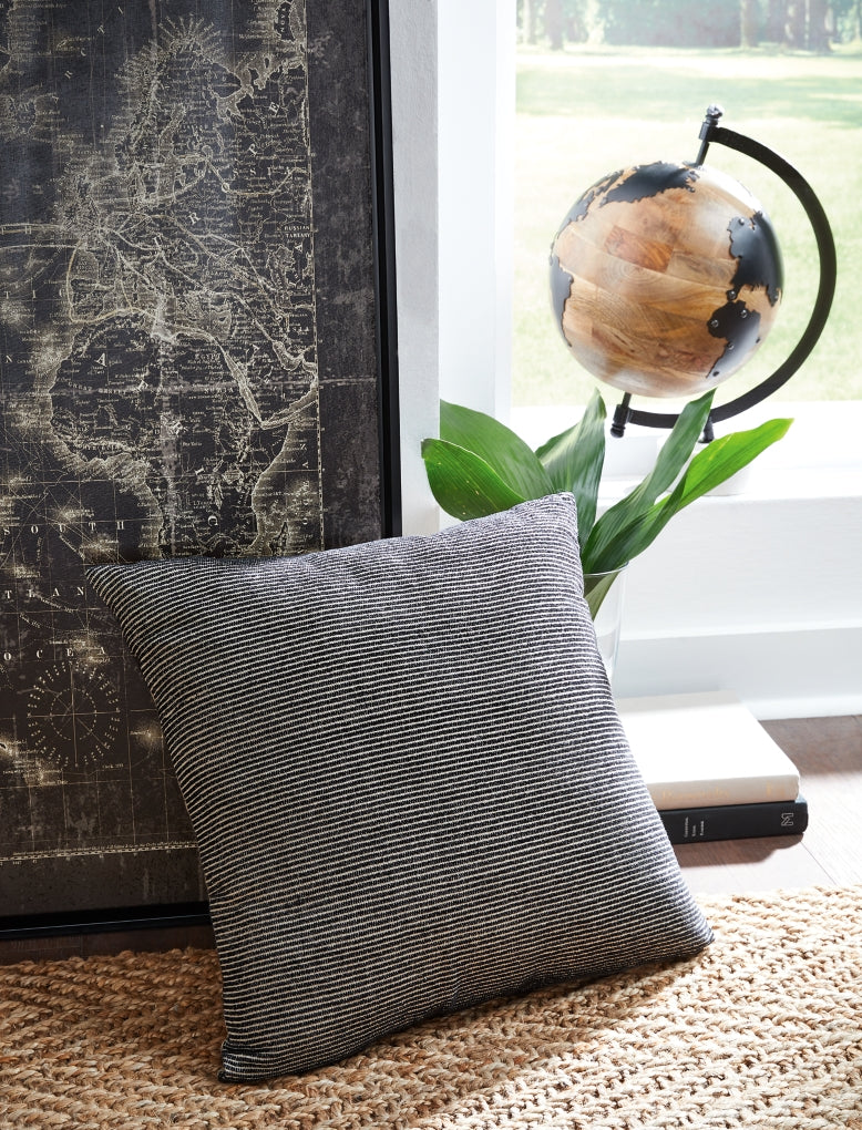 Edelmont Accent Pillows