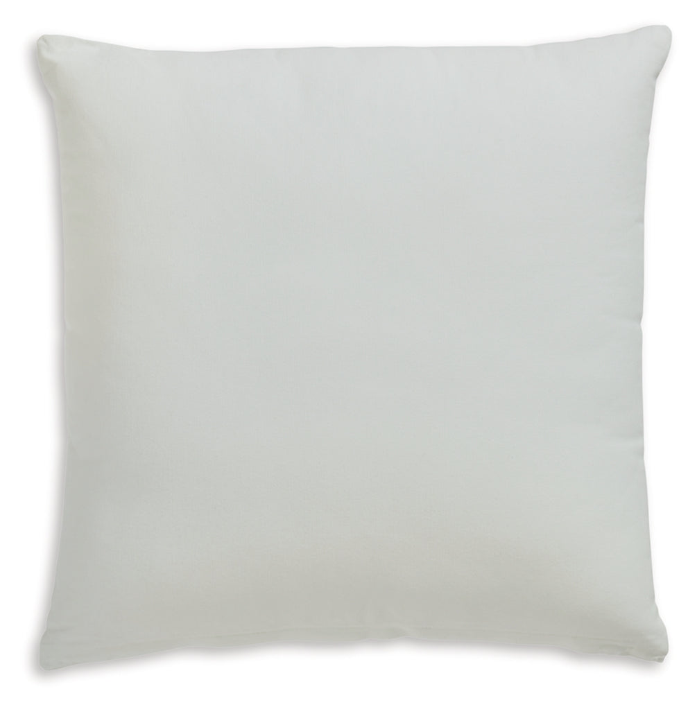 Gyldan Accent Pillows