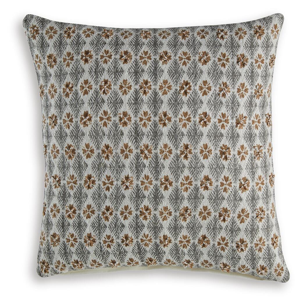 Dainwick Accent Pillows