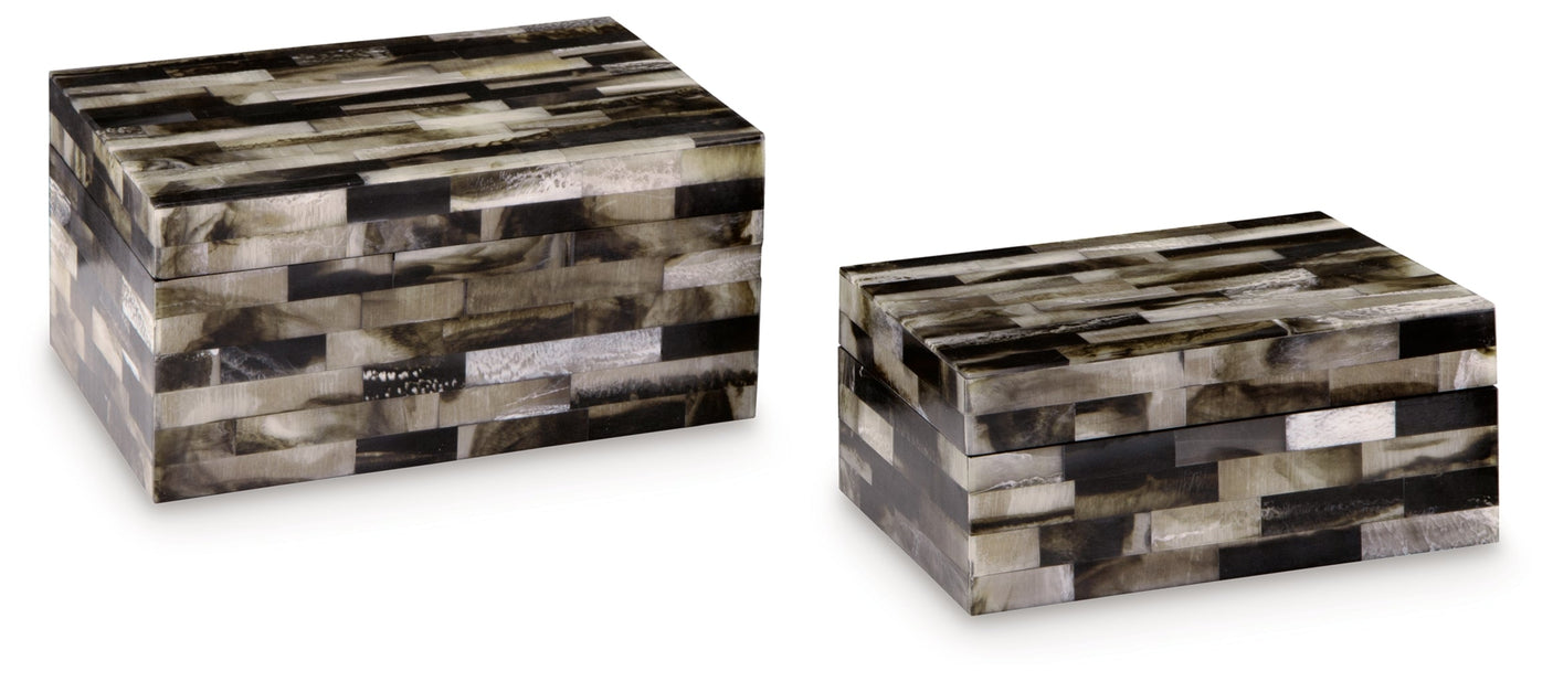 Ellford Baskets & Boxes