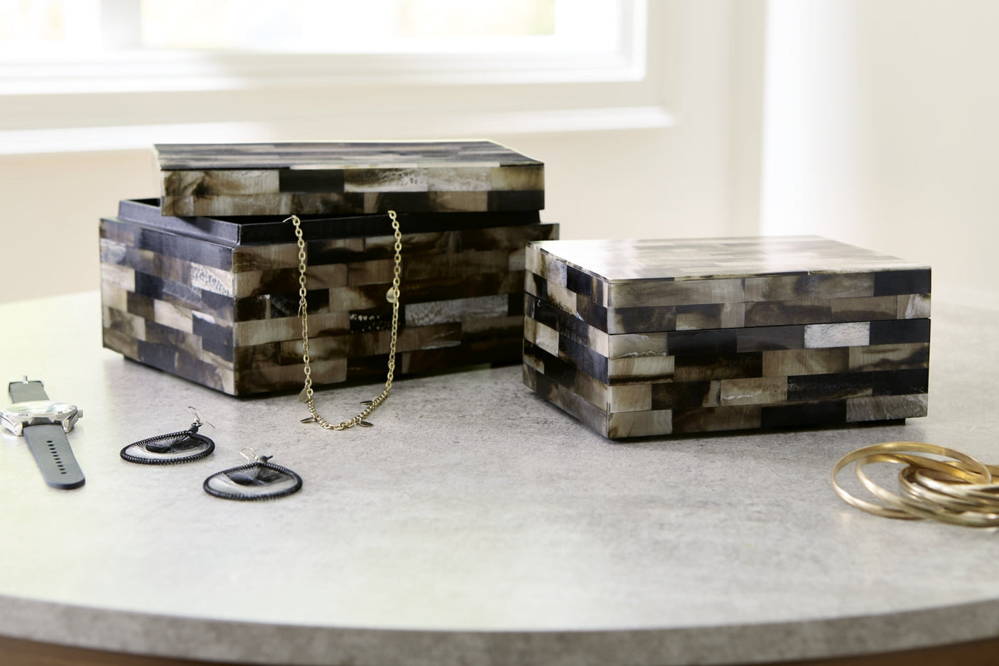 Ellford Baskets & Boxes