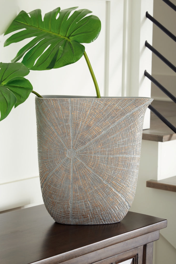 Ardenley Vases