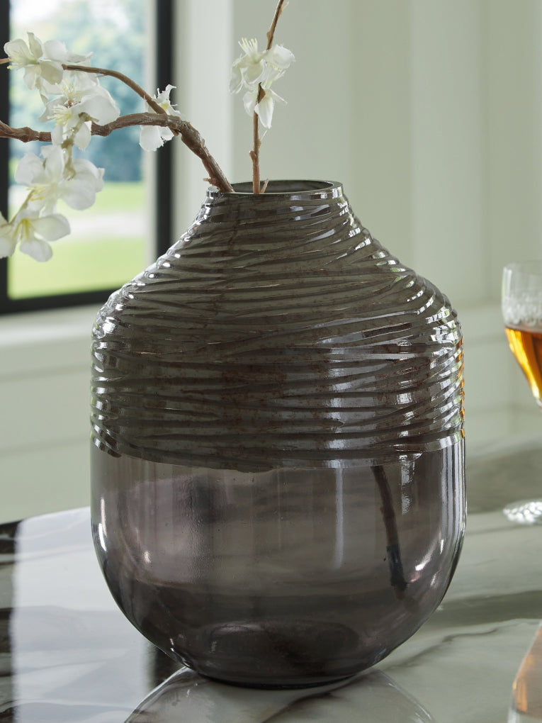 Harpwick Vases