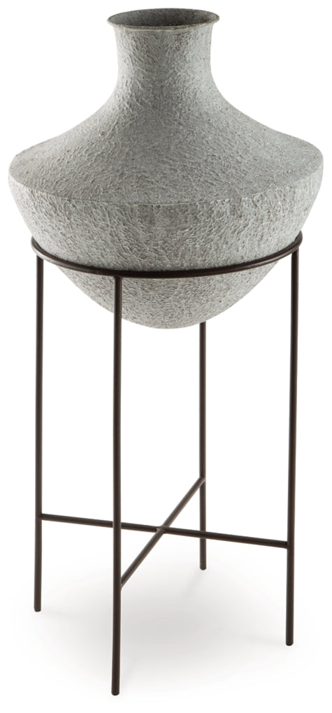 Estonbank Vases