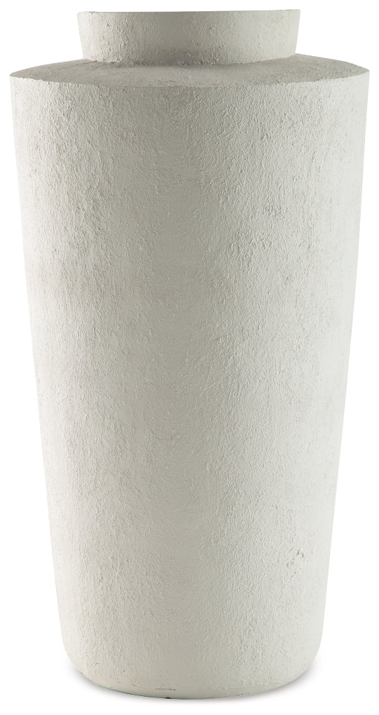 Flurinworth Vases