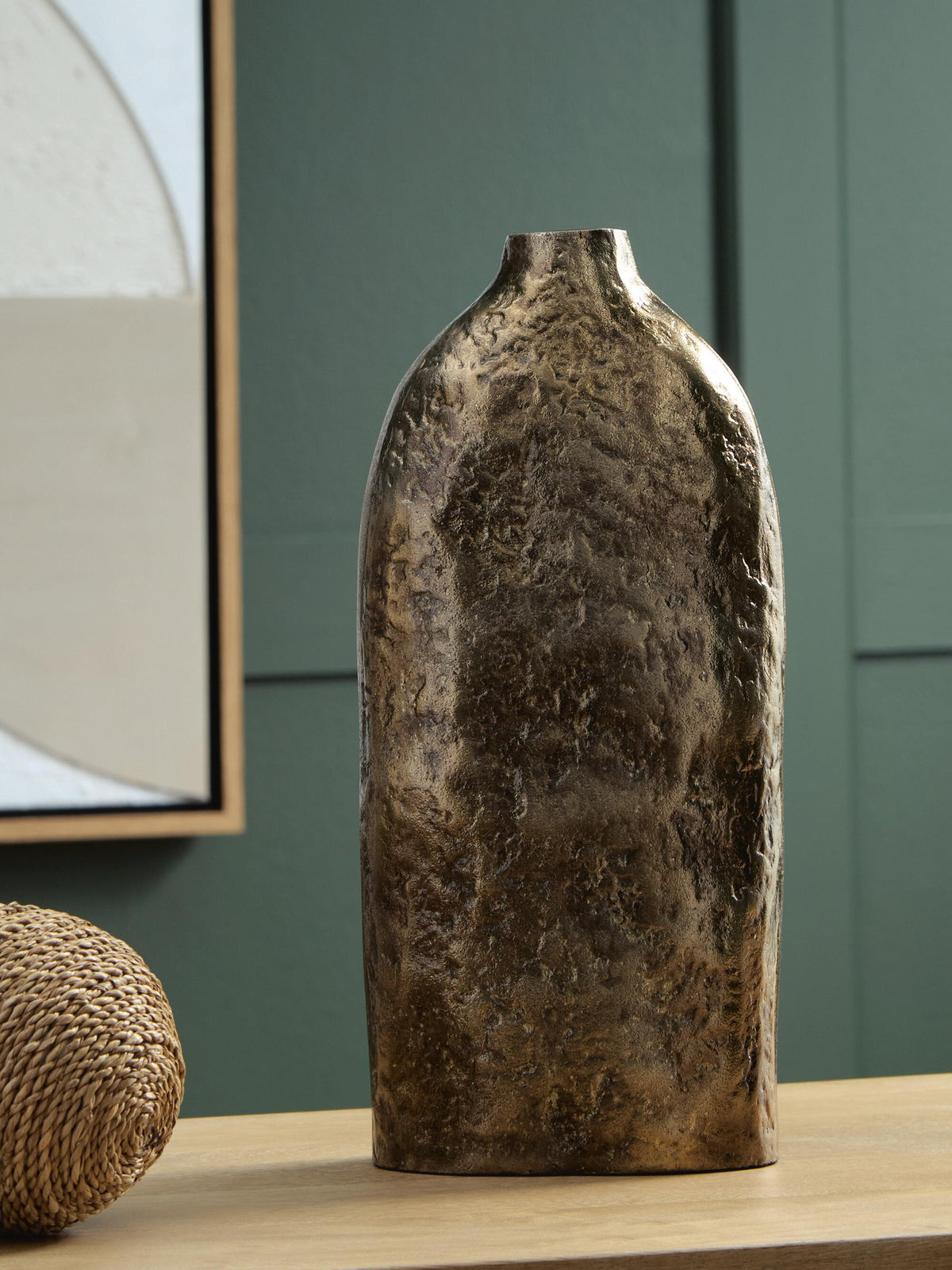 Wallmond Vases