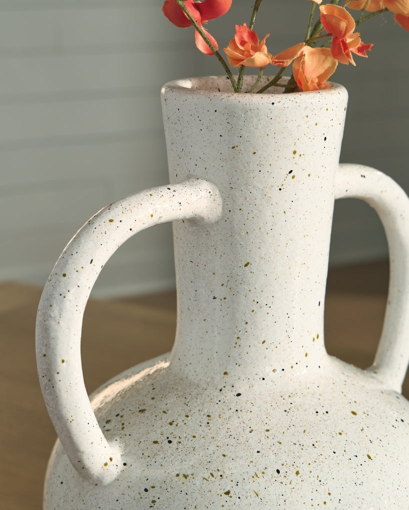 Dallinworth Vases