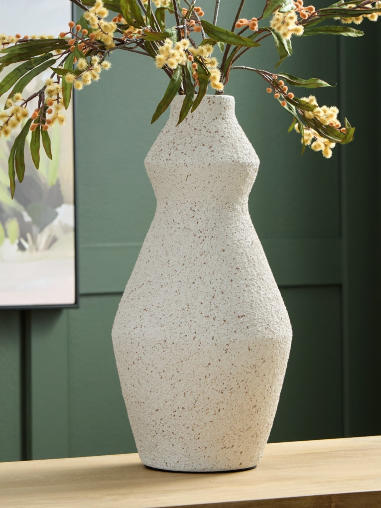 Dawthorne Vases