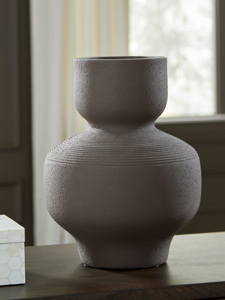 Dalsen Vases