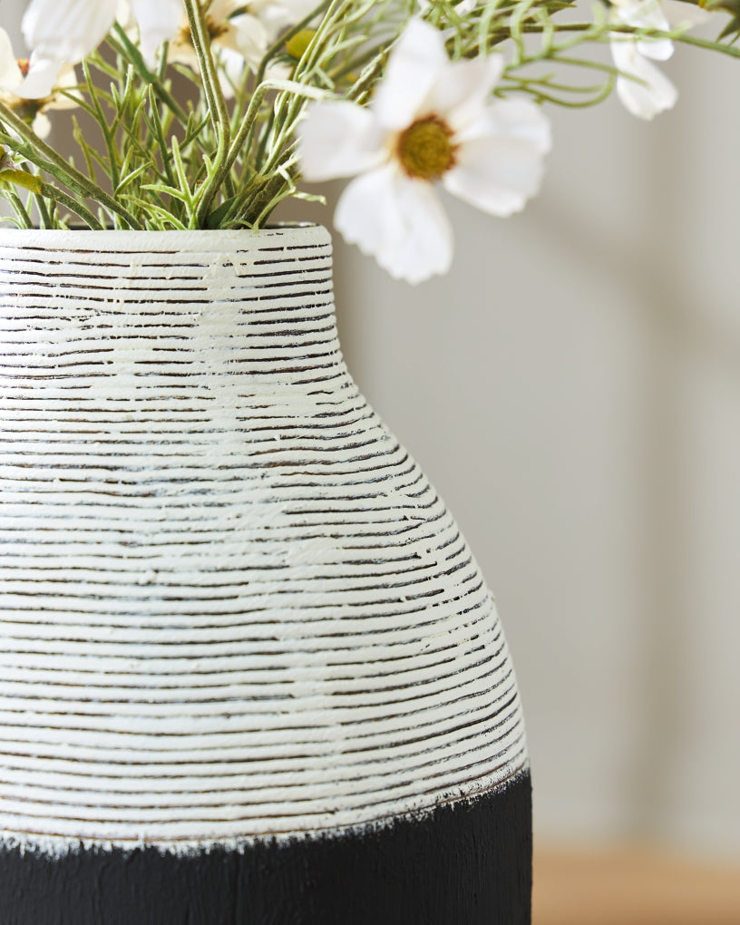 Girtha Vases