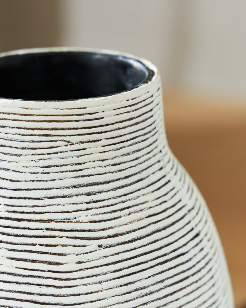 Girtha Vases