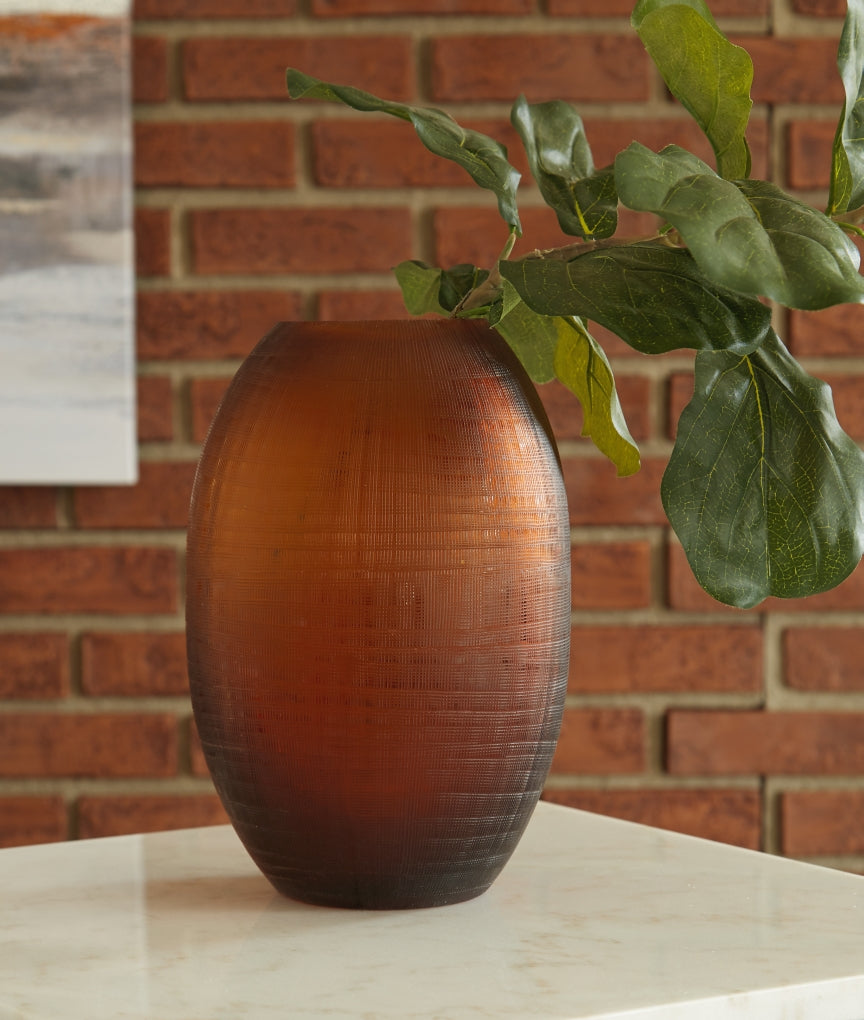 Embersen Vases