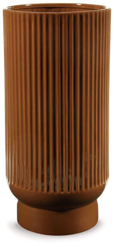 Avalyah Vases