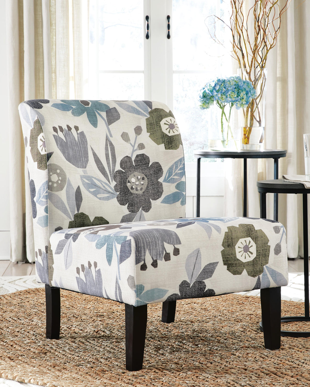 Triptis Accent Chairs