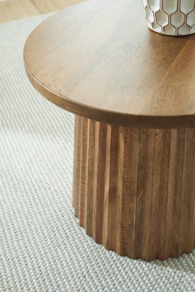 Ceilby End & Side Tables