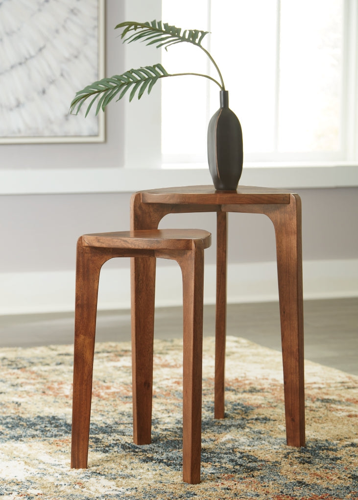 Brynnleigh End & Side Tables