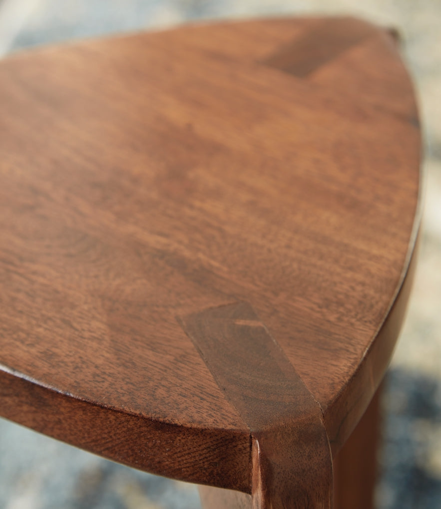 Brynnleigh End & Side Tables