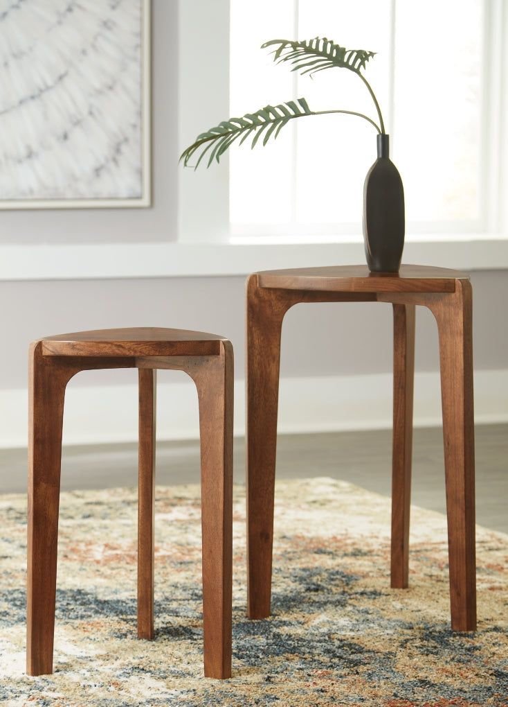 Brynnleigh End & Side Tables