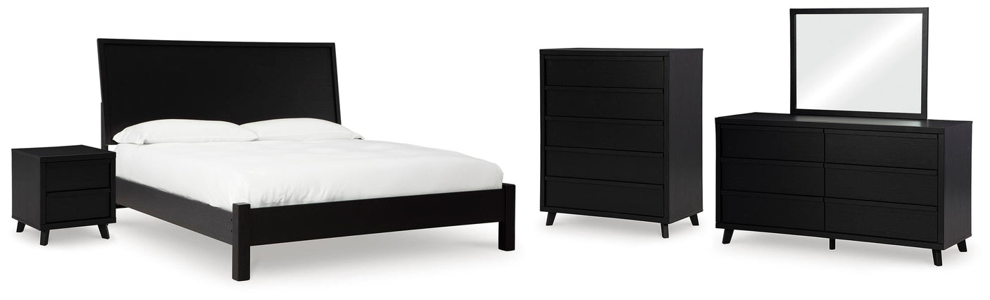 Danziar Panel Bed Bedroom Set