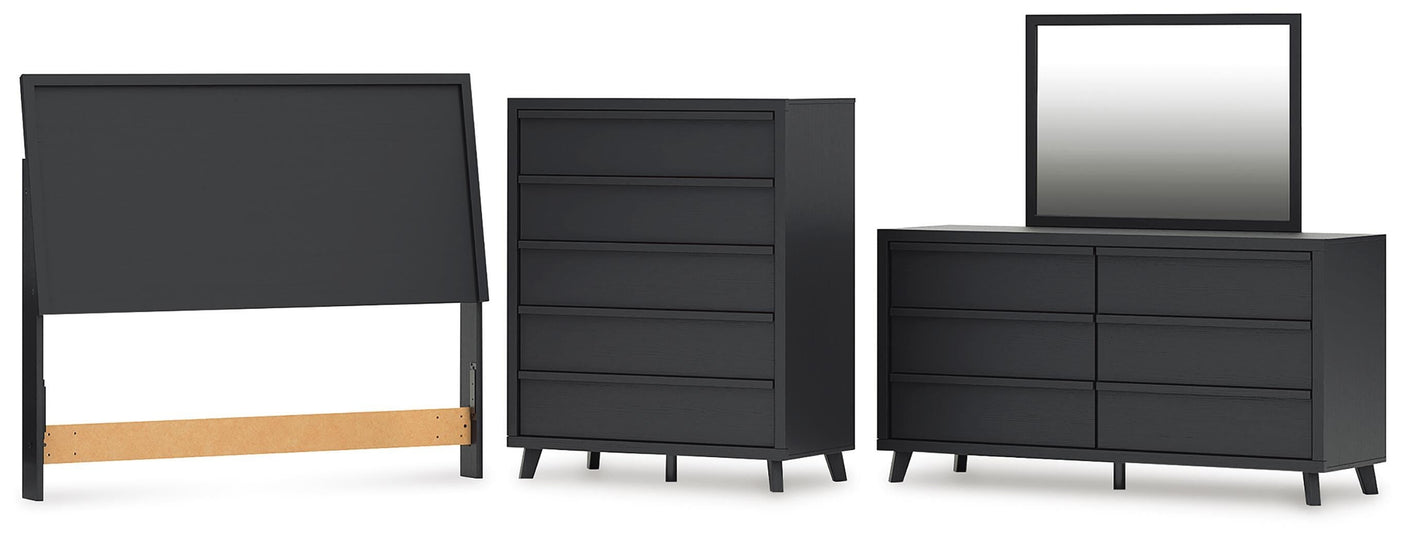 Danziar Bedroom Sets