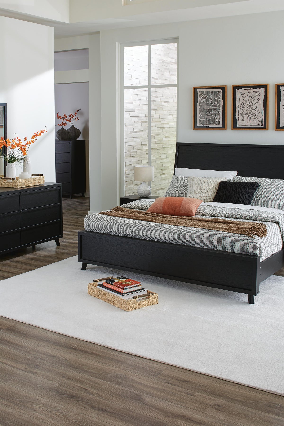Danziar Bedroom Sets