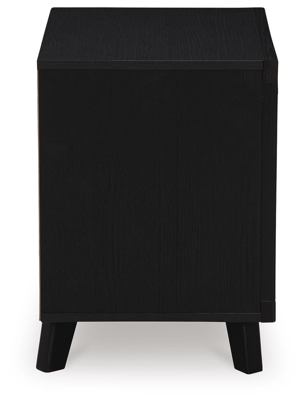 Danziar Nightstands