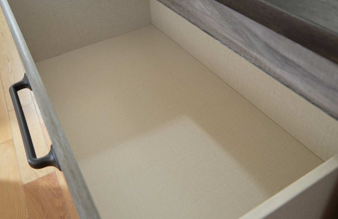 Bronyan Bedroom Sets