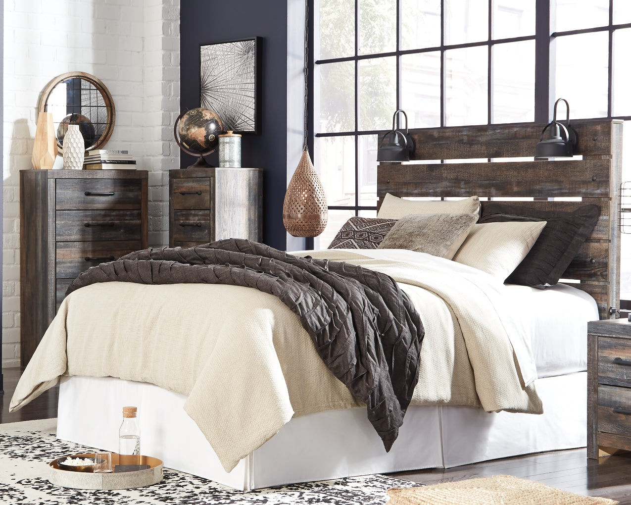 Drystan Bedroom Sets