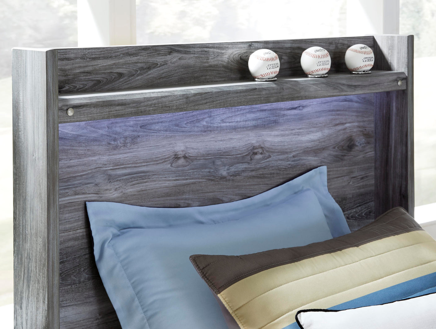Baystorm Panel Bed
