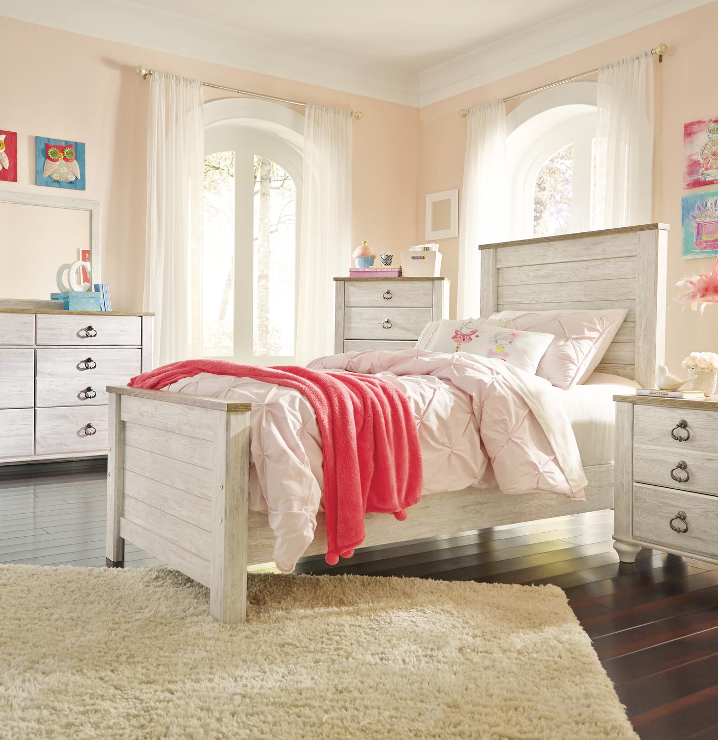 Willowton Panel Bed