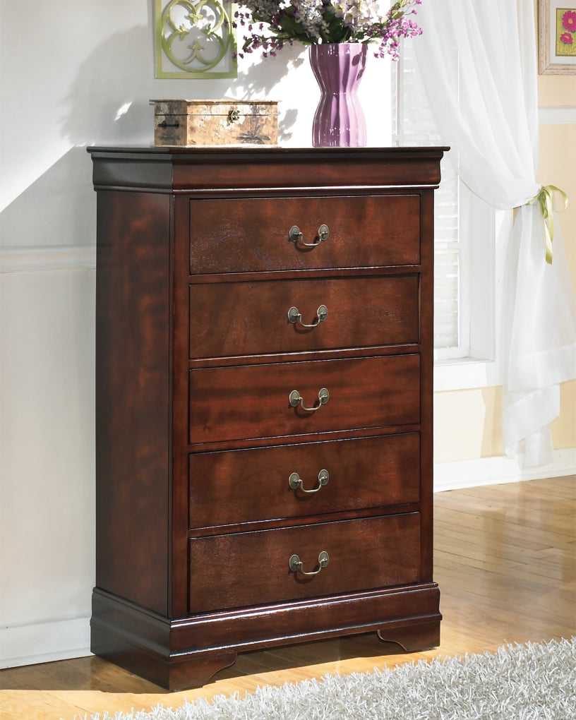 Alisdair Chests