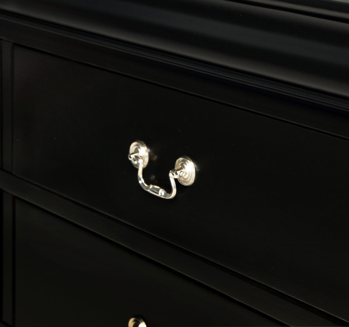 Louis Philip Chest Black
