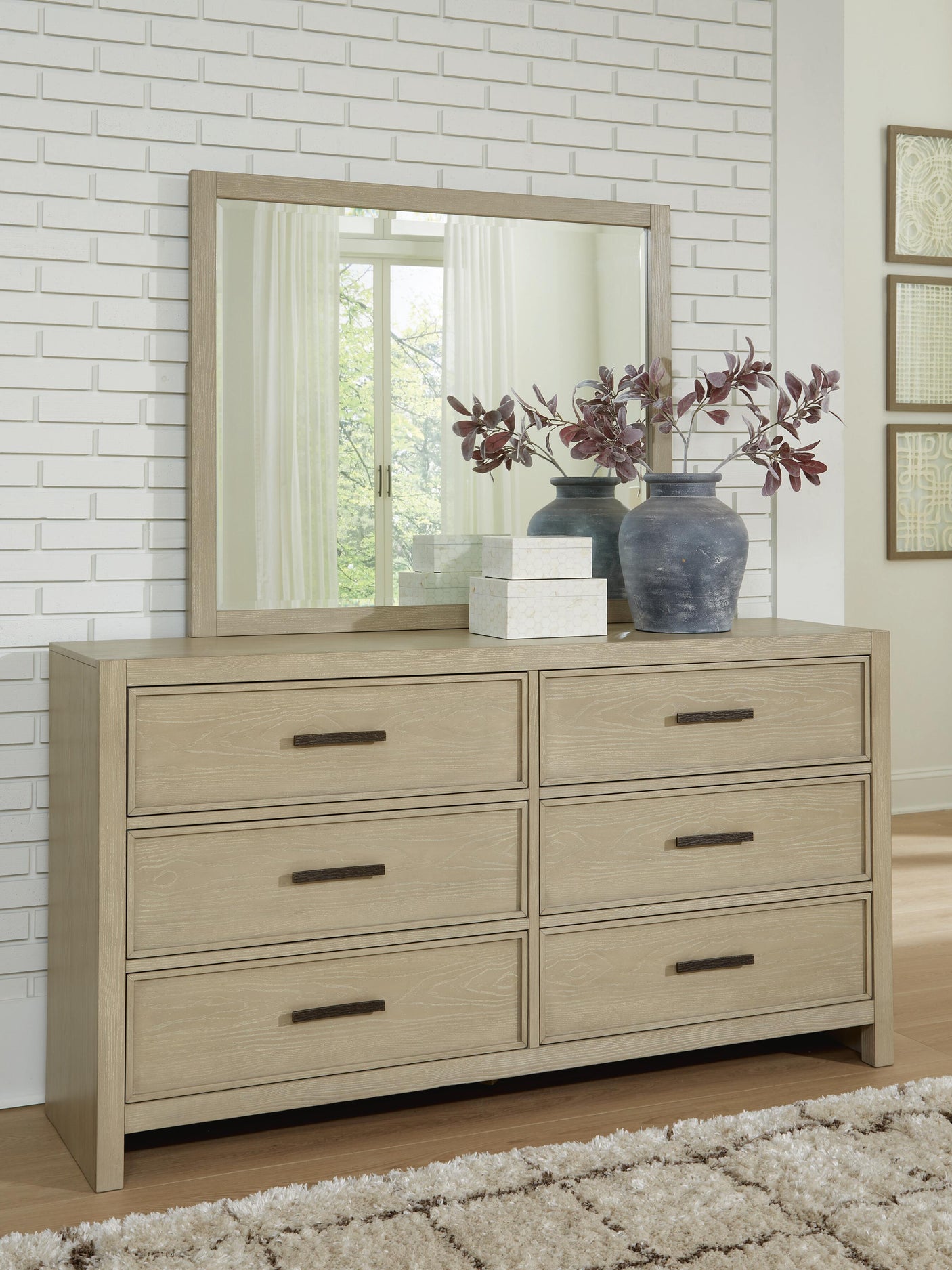 Calmoro Bedroom Sets