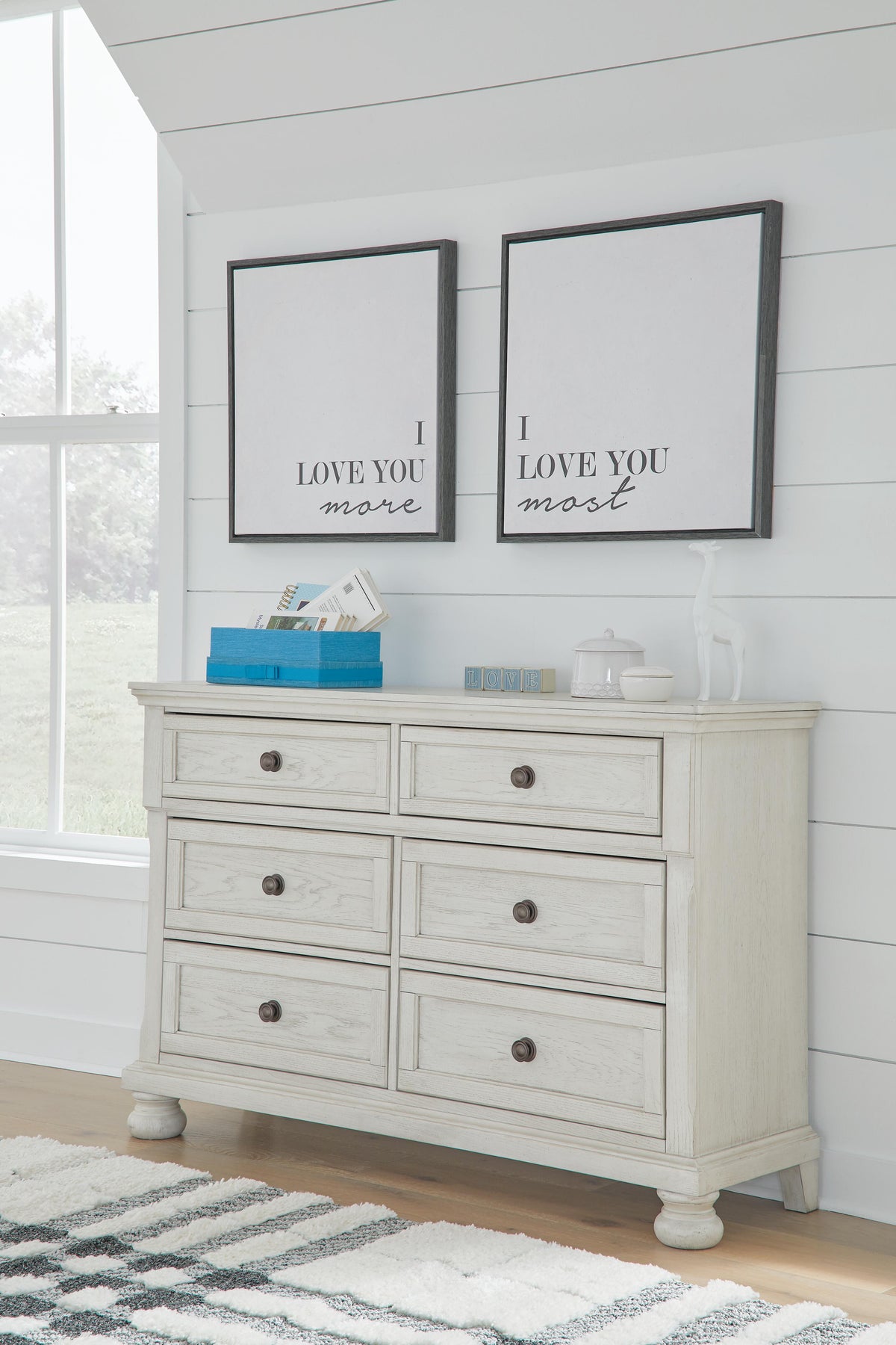 Robbinsdale Dressers