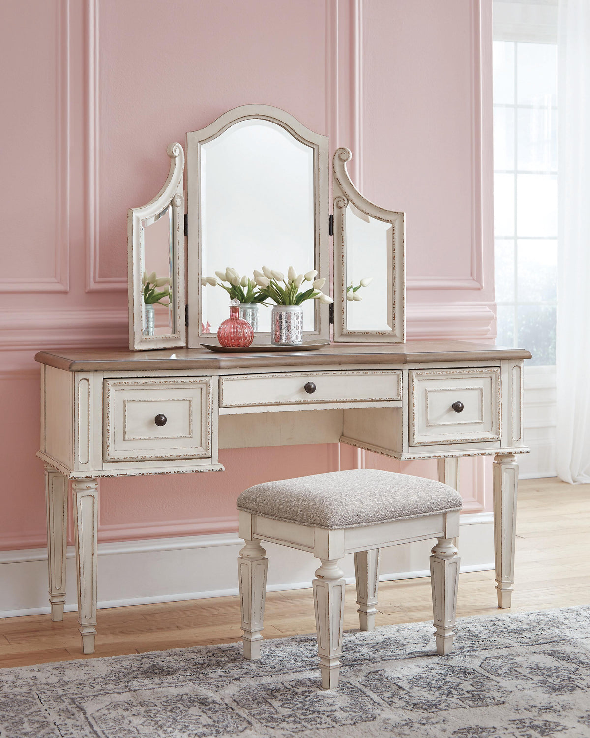 Realyn Makeup Vanity Sets