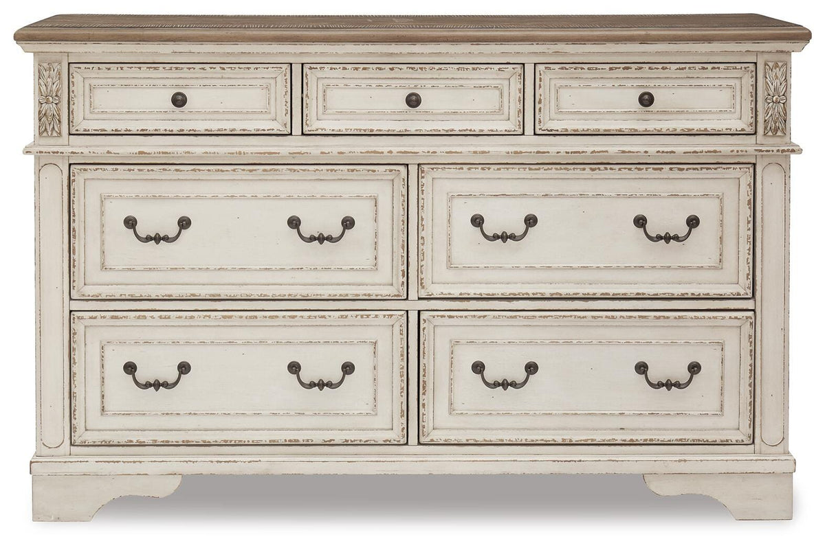 Realyn Dressers