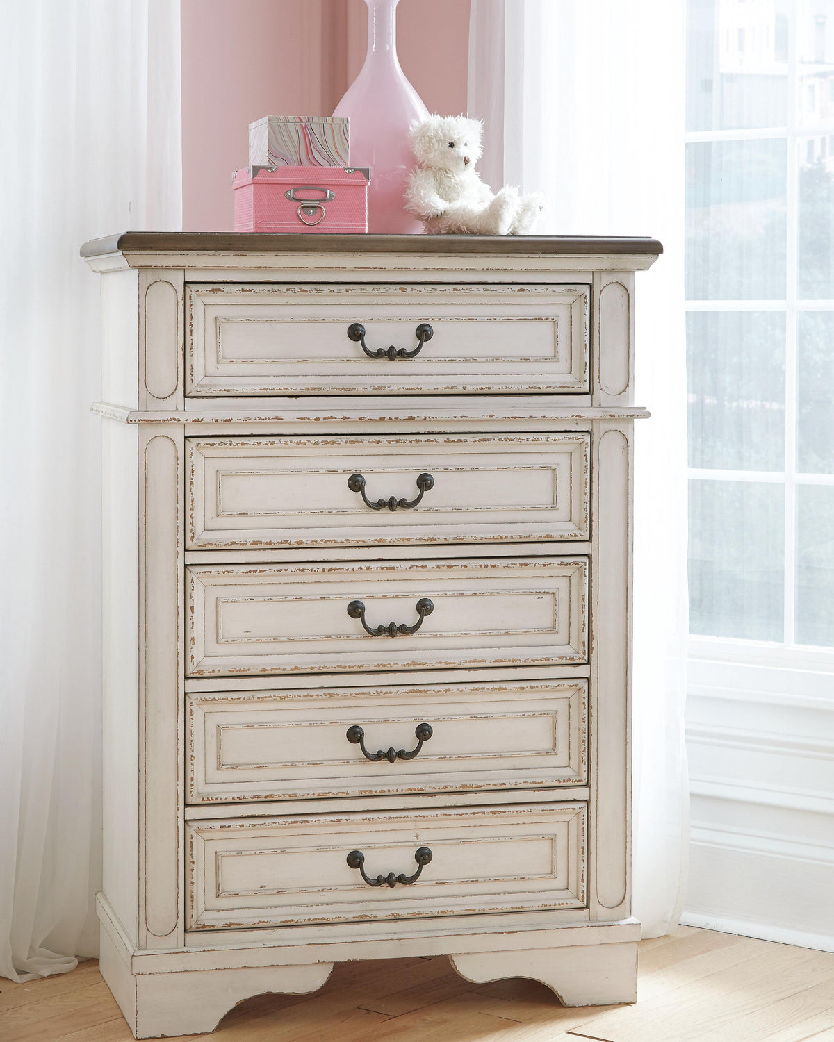 Realyn Chests
